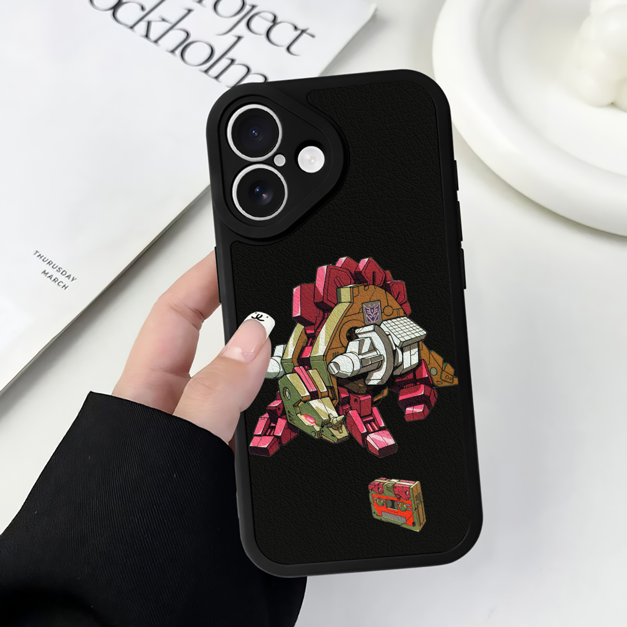 （画像用）  【iPhone 16シリーズ対応】シリコンスマホケース（レザー調） 材質：シリコン